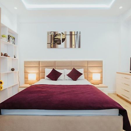 Color Apartments Corneliu Coposu 1A Street Bucareste Exterior foto